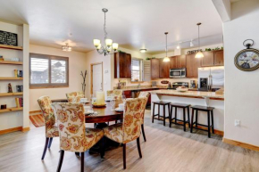 Luxury Condo 412 I Pool I Club House I Hot Tub I Great Views I Best Price I FREE Adventures Daily